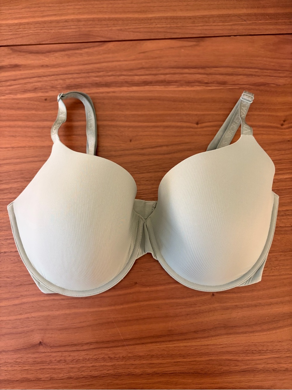 Victoria’s Secret Lightly Lined Demi Bra 36DDD Mint Green Underwire